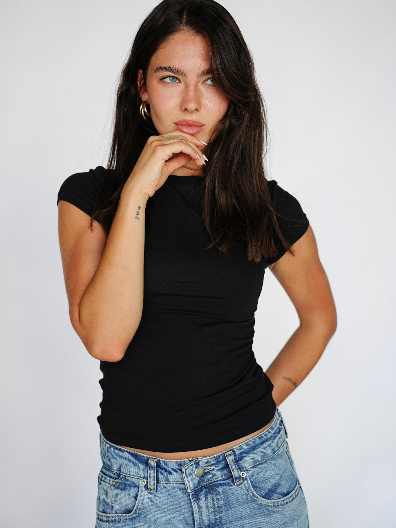 בייסיק מילה - שחור