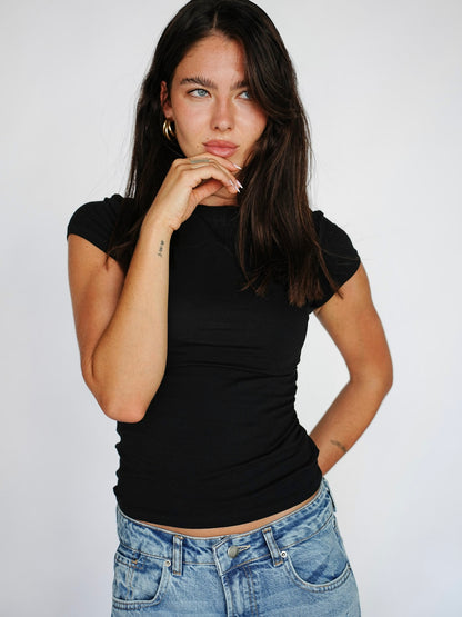 בייסיק מילה - שחור